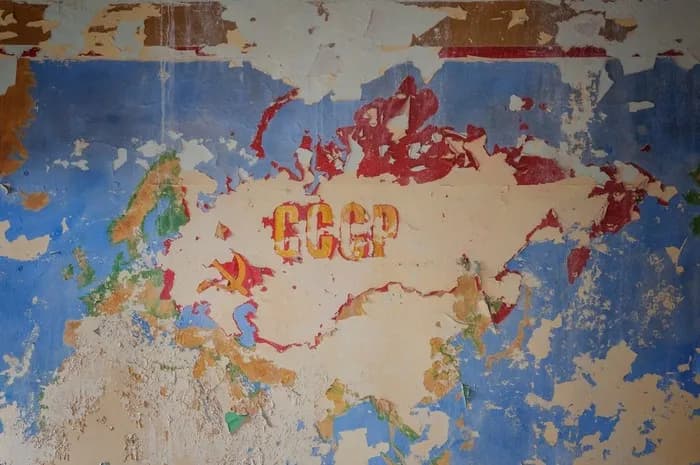 Co to była zimna wojna? Kluczowe wydarzenia i ich znaczenie